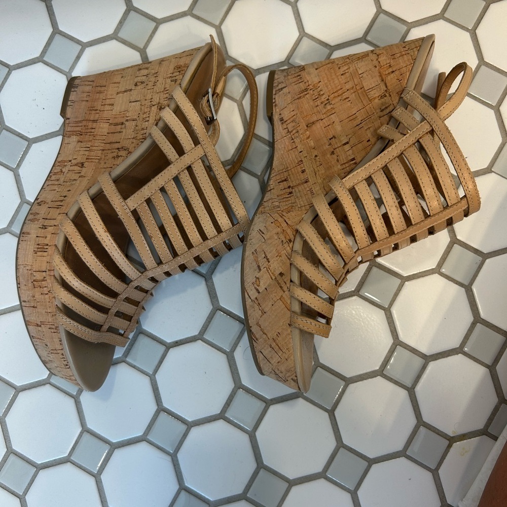 Franco Sarto Tan Wedge Sandals - Picture 4 of 8